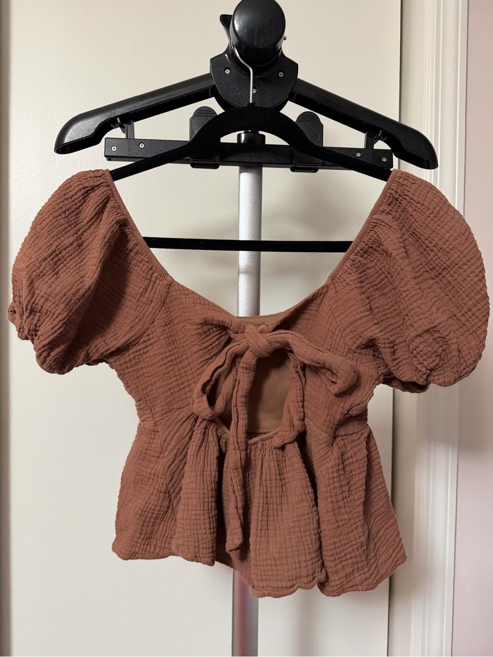 Altar’d State cropped tie-back shirt with balloon sleeves. Size Small. - Picture 2 of 6